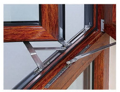 狂風(fēng)暴雨來(lái)襲,你家的門窗HOLD得住嗎?